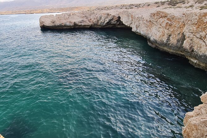 Hidden Gems of Oman: Sinkhole, Fins Beach & Wadi Tiwi Adventure - What the private 4WD arrangement means