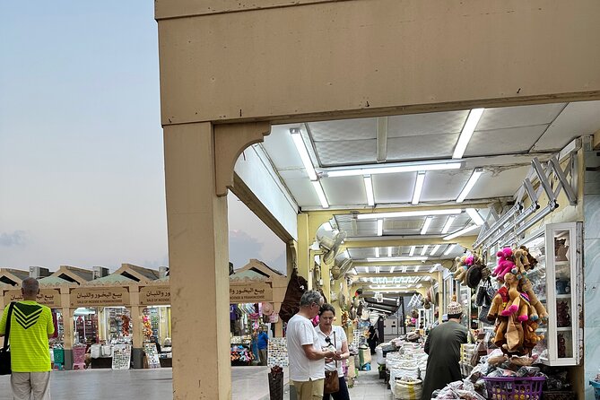 Historical Salalah City Tour - Shopping for frankincense at Haffa Souq
