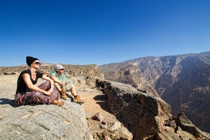 Jabl Shams with Nizwa for tours and sightseeing - Into Wadi Ghul, Oman’s Grand Canyon