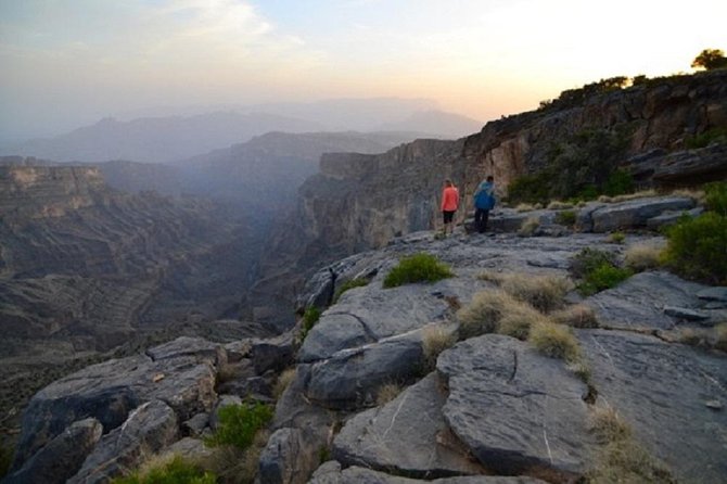 Jabl Shams with Nizwa for tours and sightseeing - Nizwa Souq and the old capital