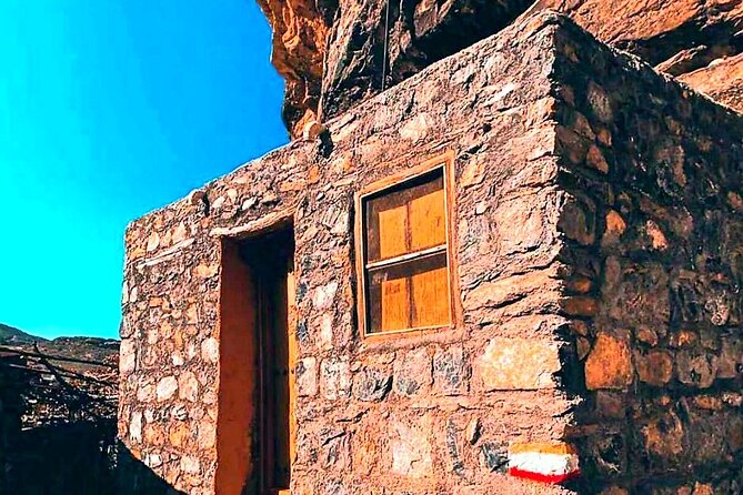 Jebel Akhdar Al Suwjara - Birkat Al Mouz Ruins - Private Full Day Tour - The Cliff Guest House and what you can expect