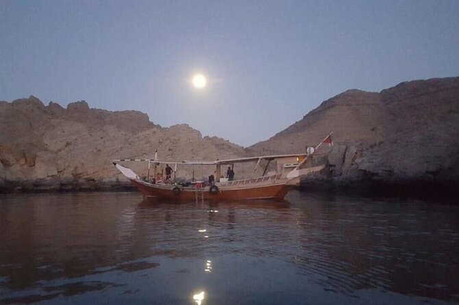 Khasab Dhow Cruise To Musandam Fjords With Lunch Onboard - Why Musandam is best explored from a dhow