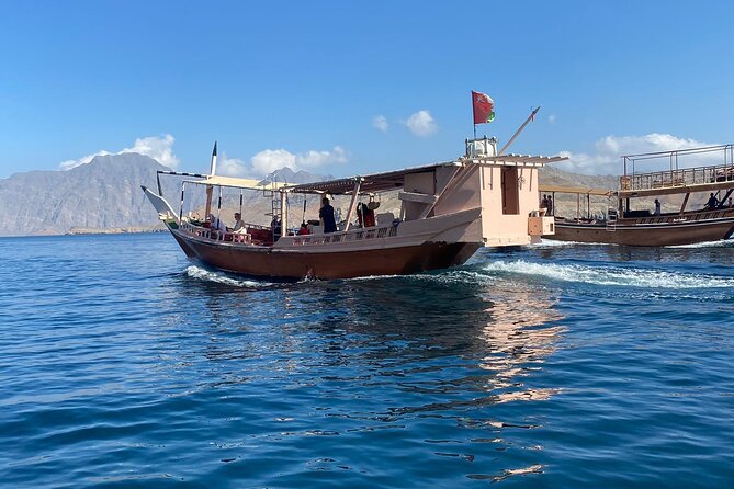Khasab Dhow Cruise To Musandam Fjords With Lunch Onboard - A clear start at 9:30, with useful port pickup