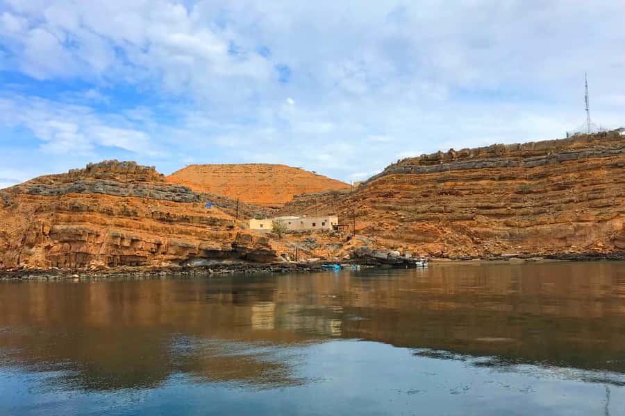 Khasab: Dolphin Watching Day Tour with Snorkeling & Lunch - The ride through Sham and return to Khasab
