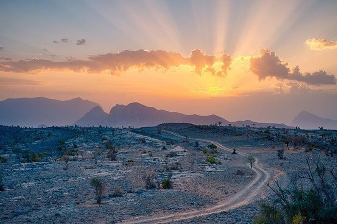 Mountain, Desert & Coastal Tour (03 Days / 02 Nights) - Day one: Nizwa, Misfat, and Oman’s highest mountain