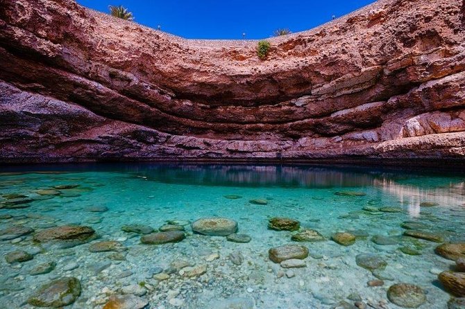 Mountain, Desert & Coastal Tour (03 Days / 02 Nights) - Who should book this Oman tour?