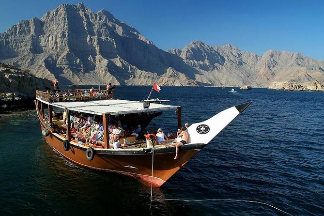 Musandam Khasab Day Trip and Dhow Cruise from Dubai - An Omani lunch served on the dhow