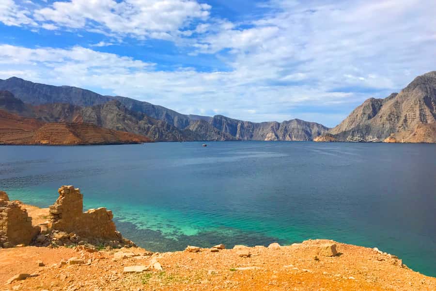 Musandam/Khasab: Overnight Dhow Cruise with Camping and BBQ - BBQ dinner and a night under the stars