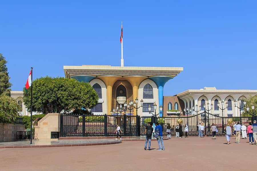 Muscat : 4 hours private Tour of Muscat City with Pick-up - Mutrah Fort and the view over the harbor