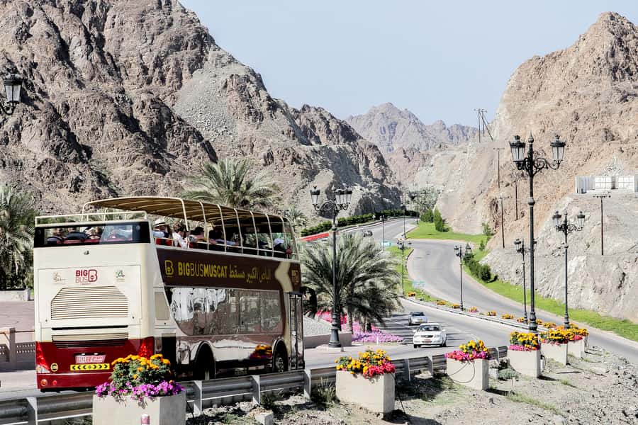 Muscat: Big Bus Hop-On Hop-Off Sightseeing Tour - Choosing the right seat and the right time