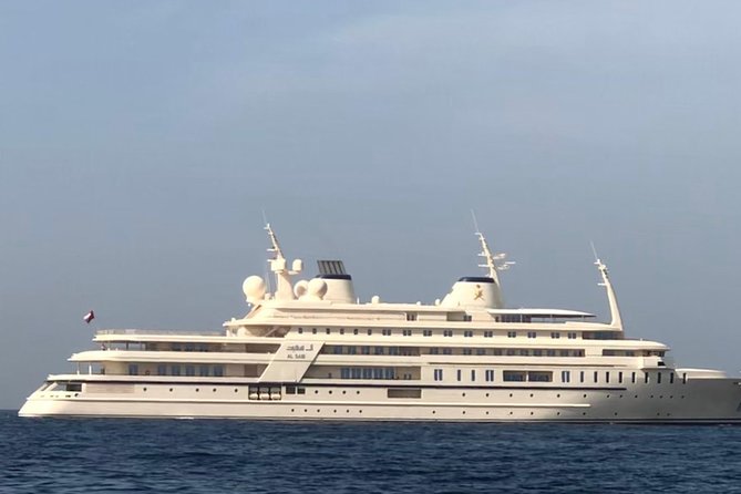 Muscat: City Highlights Experience with Transfer - What the guide adds to the experience
