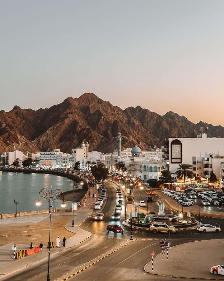 Muscat City Tour and life with Omani Guy ( luxury car). - The Sultan Qaboos Grand Mosque