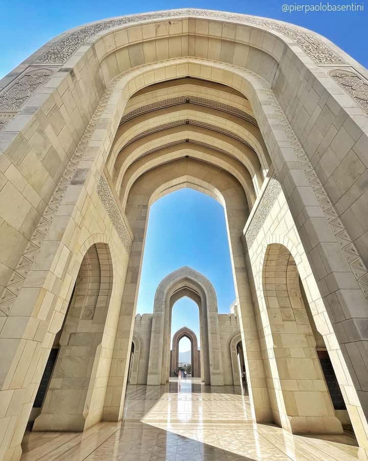 Muscat City Tour and life with Omani Guy ( luxury car). - Bait Al Zubair Museum and Oman’s past