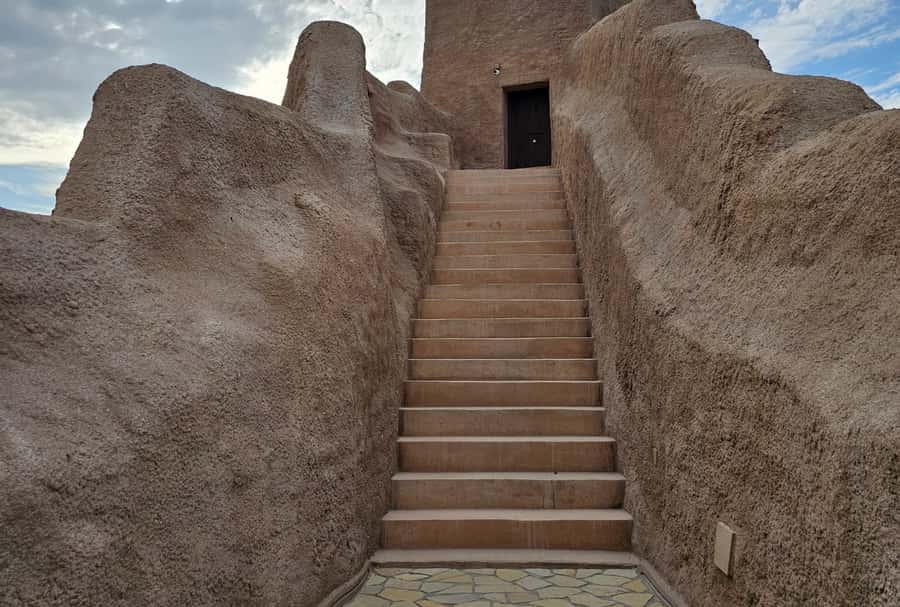 Muscat City Tour: Discover Oman's Capital in Half a Day - Al Alam Palace and the Portuguese forts