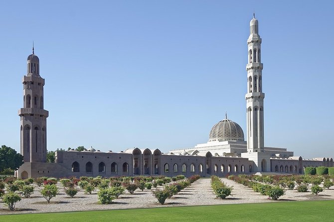 Muscat City Tour Full Day - Private Guided Tour from Muscat - Shopping and harbor views at Mutrah