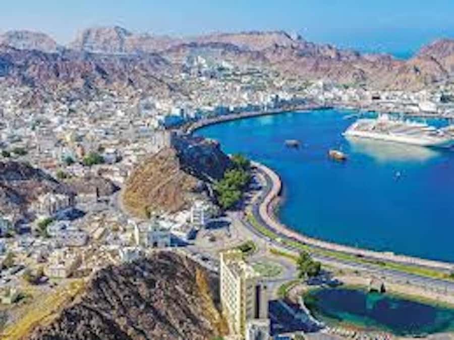 muscat city tour with pick up SMALL GROUP 7 PEOPLE MAX - What this four-hour Muscat tour really gives you