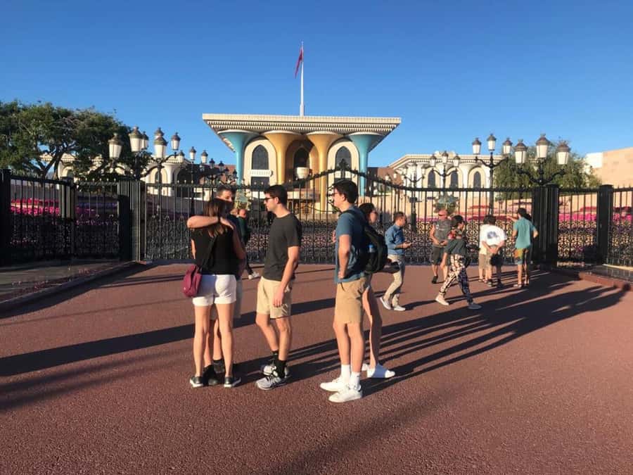 Muscat: Day Tour with Omani Lunch, Hotel Pickup, and Airfare - Why the flight-and-road plan makes sense