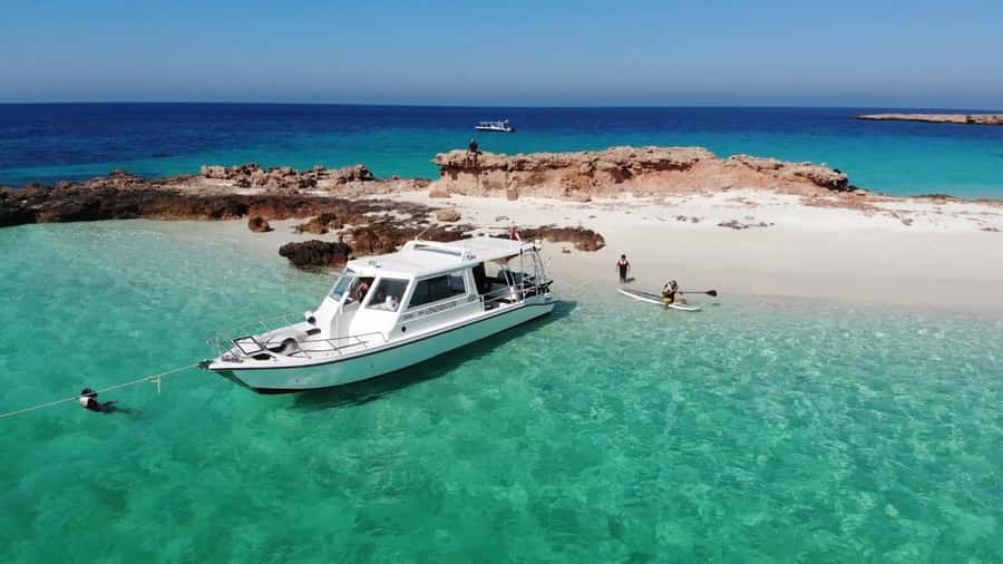 Muscat: Daymaniyat Island Snorkeling with Turtles Tour - The speedboat ride along Muscat’s coast