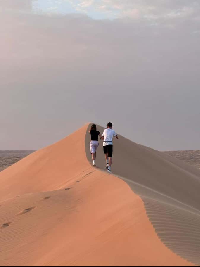 Muscat: Desert Sunset &Wadi Bnai Khalid Full-Day Tour+Lunch - Arriving at Wadi Bani Khalid
