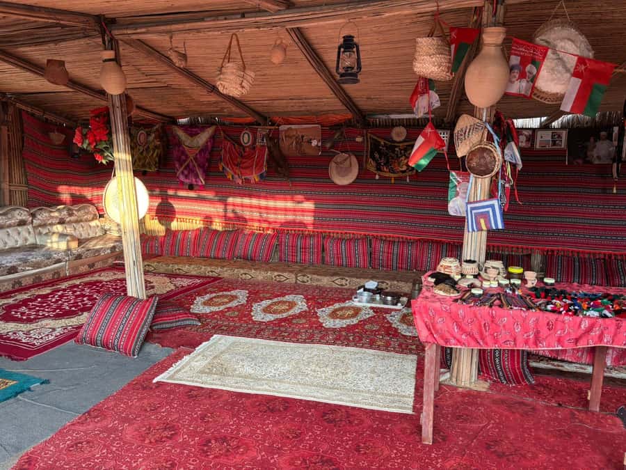 Muscat: Desert Sunset &Wadi Bnai Khalid Full-Day Tour+Lunch - A beautiful sunset, with limited dune bashing