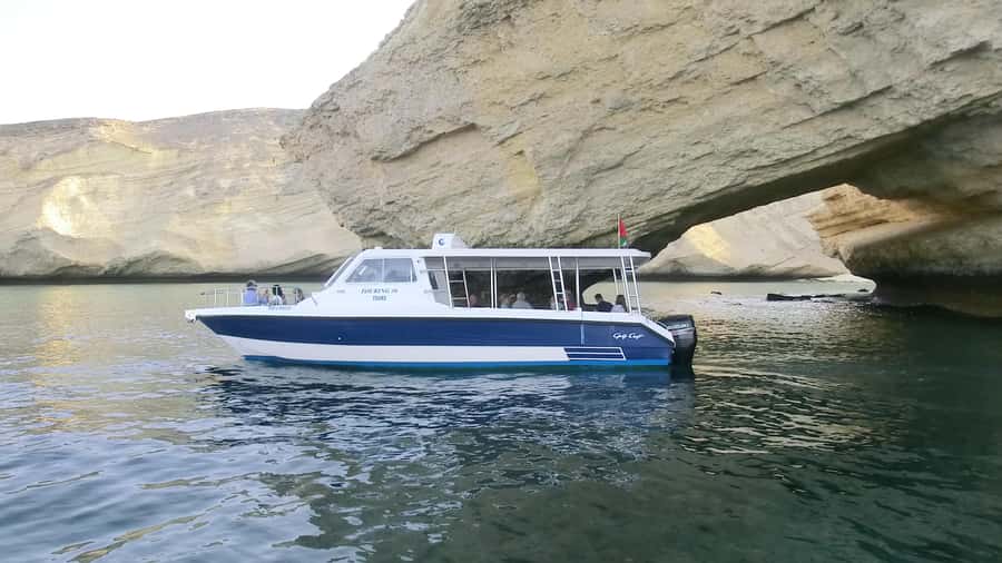 Muscat: Dolphin Watch & Snorkel Excursion - Starting at Marina Bandar Al Rowdha