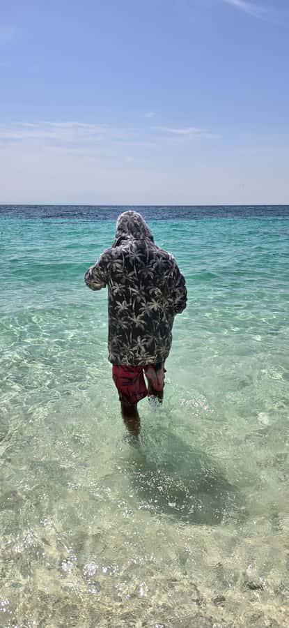 Muscat: Dolphin Watch & Snorkeling - Equipment, Snacks, and Comfort Aboard