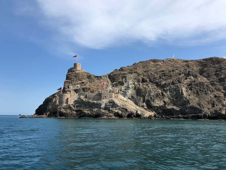 Muscat: Full-Day City and Wadi Shab Tour - Key points at a glance