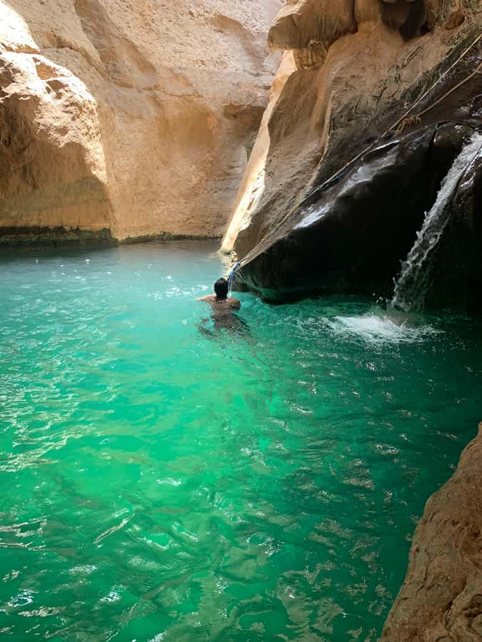Muscat: Full-Day Wadi Shab & Bimmah Sinkhole Private Tour - The long road from Muscat to Oman’s water country