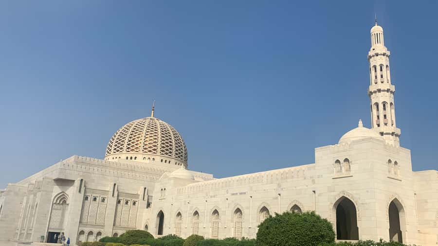 Muscat: Group City Tour with Pickup and Lunch or Dinner - Sultan Qaboos Grand Mosque: start with Oman’s grandest interior