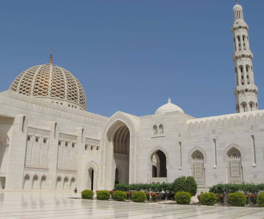 Muscat highlights : Private Muscat City Tour.. - Clothing rules and Friday planning
