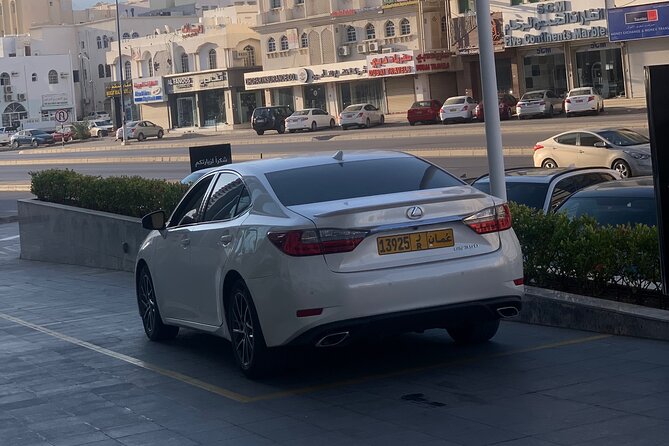Muscat : Luxury car with private driver - Price, cancellation, and the real value