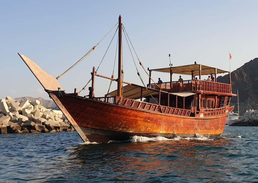 Muscat: Omani Dhow Coastal and Sunset Cruise - Omani Coffee, Dates, and Light Snacks Onboard