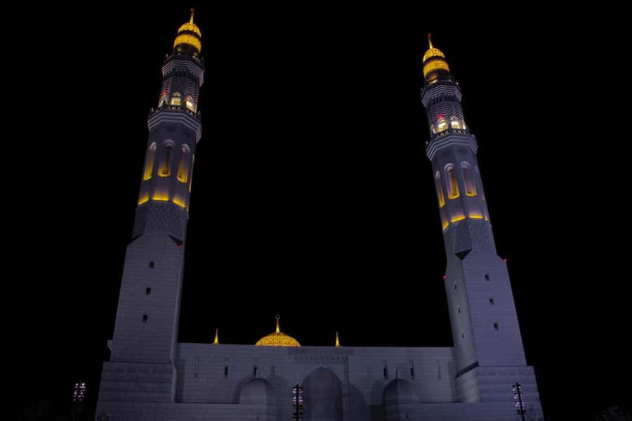 Muscat : private evening or night tour 4 hours With transfer - A private four-hour plan for up to four people