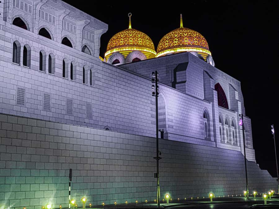 Muscat : private evening or night tour 4 hours With transfer - The Corniche: a short waterfront walk