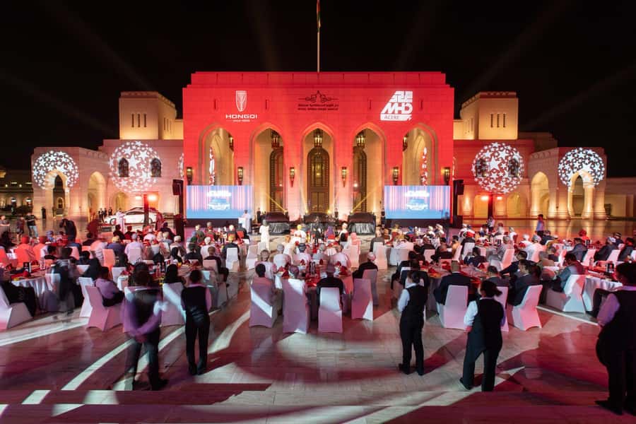 Muscat : private evening or night tour 4 hours With transfer - Optional Omani dinner at Rozana or Bait Al Luban