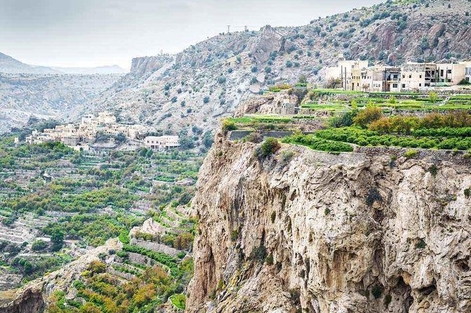 Muscat : Private transfer to and from Jabal Al Akhdar - From your pickup point to the mountain road