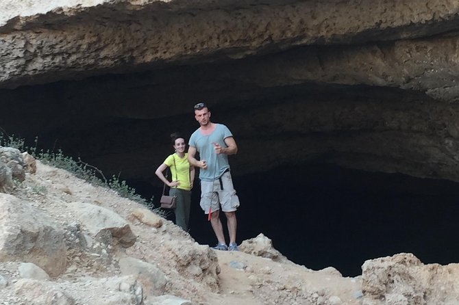 Muscat : Private trip to Wadi Shab for a full day with lunch - Swimming and free time in the valley