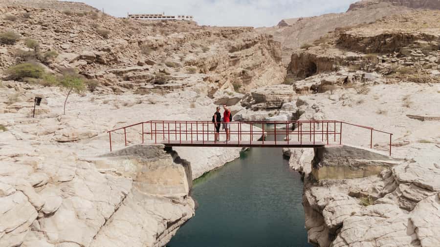 Muscat: Wadi Bani Khalid Oasis & Oman Desert Tour - What the guides add to the day