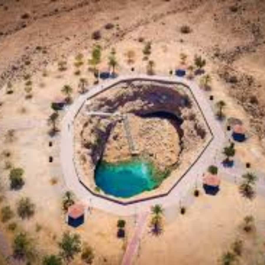 Muscat: Wadi Shab & Bimmah Sinkhole... - An hour in the pools, not just a quick photograph