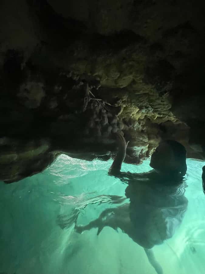 Muscat: Wadi Shab, Romantic Cave and Sinkhole Full-day Trip - Key points to know before booking