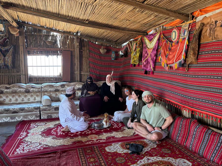 Muscat: Wahiba Sands, Wadi Bani Khalid & Mudayrib Tour - What guides add to the day