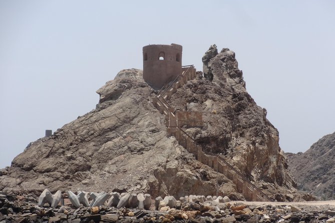 Mystical Muscat - Guide quality and the one serious warning