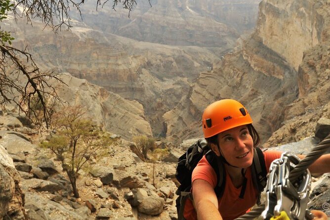 Nizwa and Jebal Shams Grand canyon - Who will enjoy this private mountain day