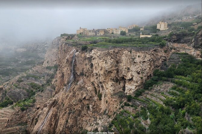 Nizwa Fort-Nizwa Souq-Birkat Al Mouz-Jebel Akhdar - Private Full Day Tour - The private 4WD makes the long day easier