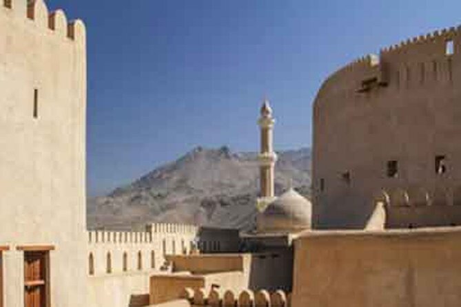 Nizwa & Jabel Akhder (Sharing) - Climbing to Jabal Akhdar and the Saiq Plateau