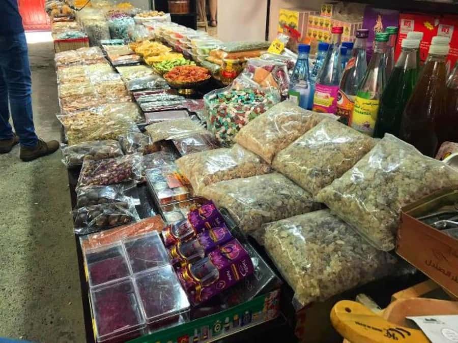 Nizwa Market, Nizwa Fort, Misfat Al Abriyeen, Jabal Shams - How the guides shape the day
