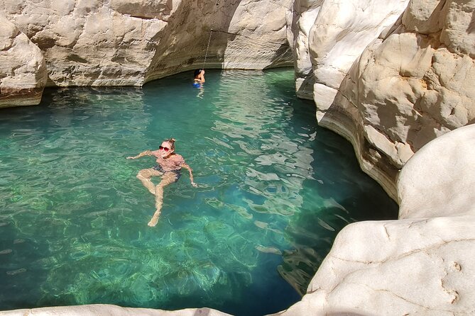 Oman Highlights: Wahiba Sands Desert & Wadi Bani Khalid Tour - Wadi Bani Khalid: clear pools and a gentle walk