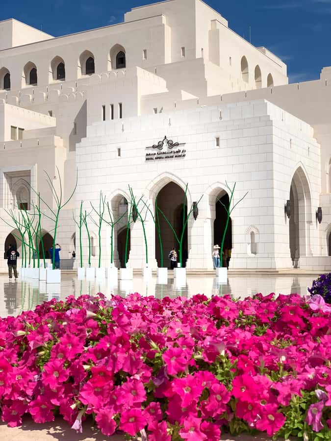 Oman: Private City Tour of Muscat with pick up/drop off - Muttrah Corniche brings the city to life