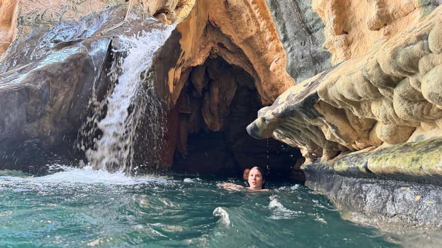 Oman’s Hidden Gems: Wadi Shab & Bimmah Sinkhole - Group or private tour?