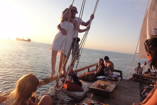 Omani Dhow Coastal and Sunset Cruise - Key points at a glance